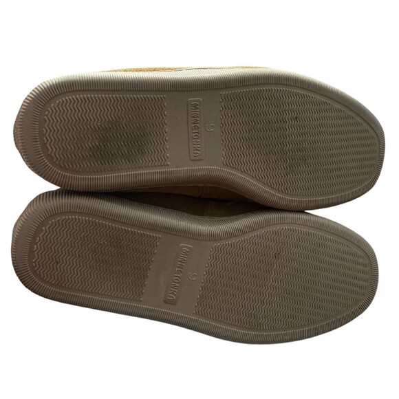 Minnetonka Men Sheepskin Hardsole Suede Leather Moccasin Slipper #3741  Sz. 9
